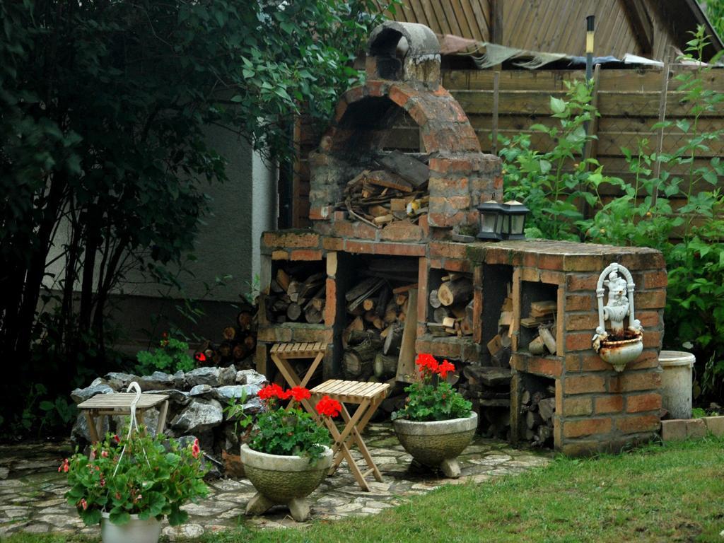Natura Vendeghaz Pazmand ภายนอก รูปภาพ