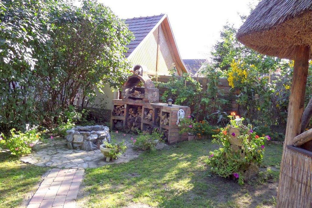 Natura Vendeghaz Pazmand ภายนอก รูปภาพ