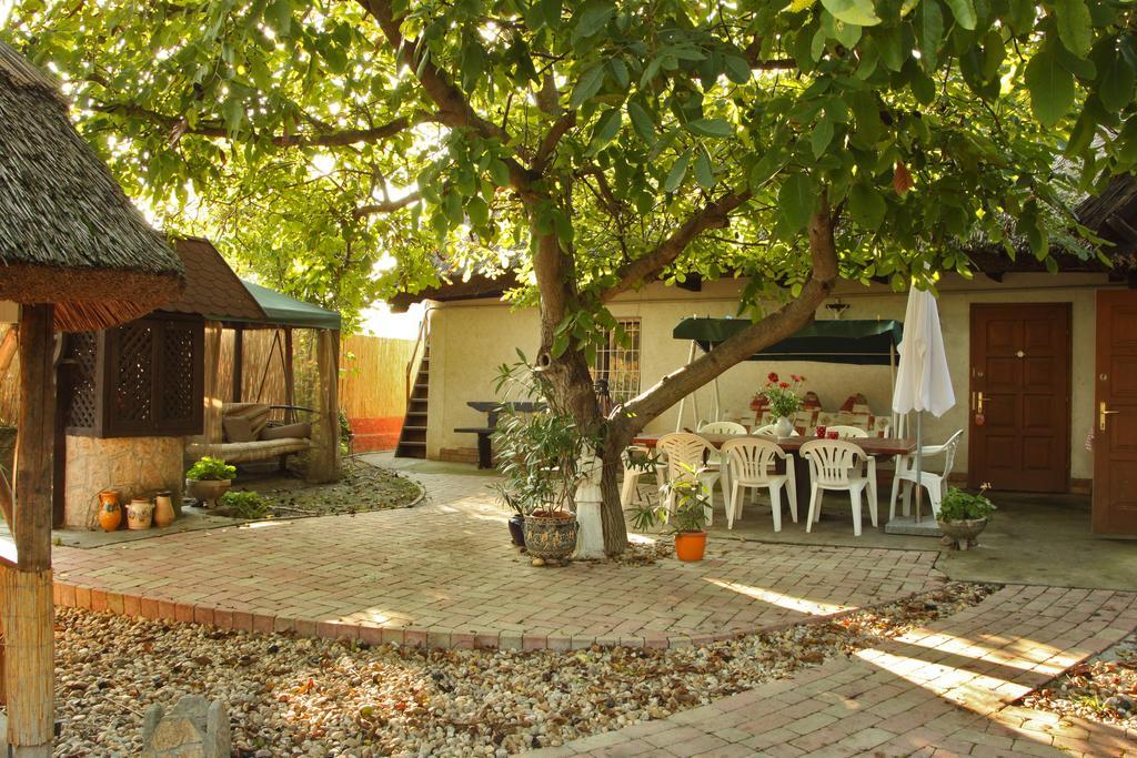 Natura Vendeghaz Pazmand ภายนอก รูปภาพ