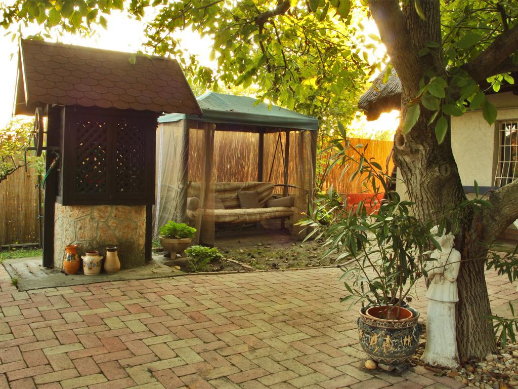 Natura Vendeghaz Pazmand ภายนอก รูปภาพ